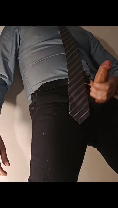 HUGE PRECUM AND GREAT CUMSHOT'S