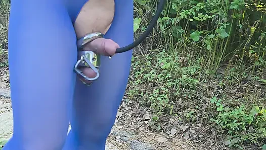 Külotlu çoraplı sidik deliği