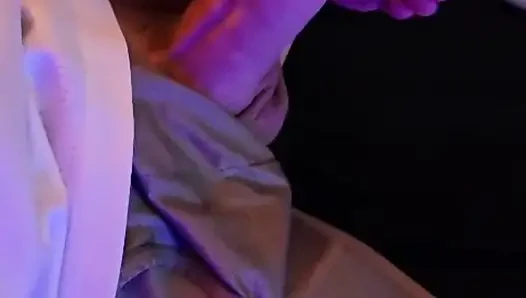 Melove seksi ayaklardan ayakla muamele