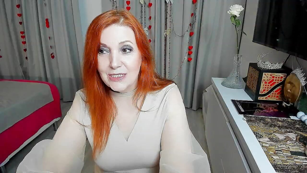 قصة كيف جئت إلى نادي العهرة لأول مرة.