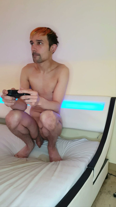 Just peed | Clip 1
