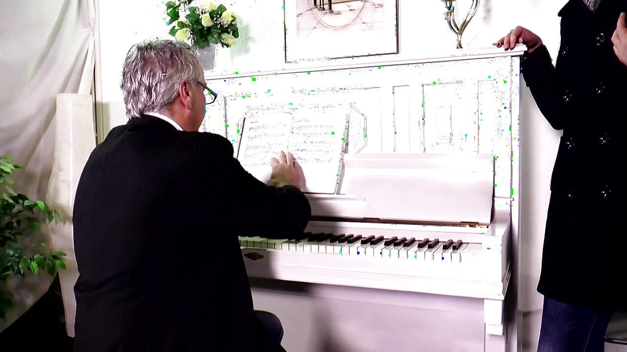 Horny piano lesson with final surprise!