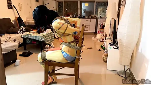 Alex Ist Total Gefangen Genommen