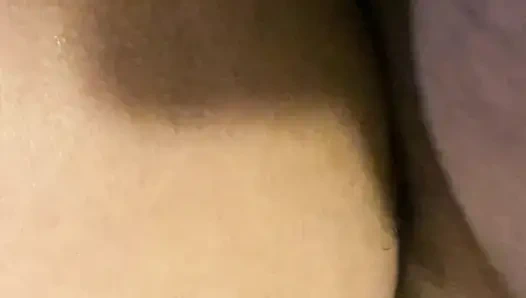 Sri Lankalı kız arkadaşımla ilk kez ağrılı anal deneme