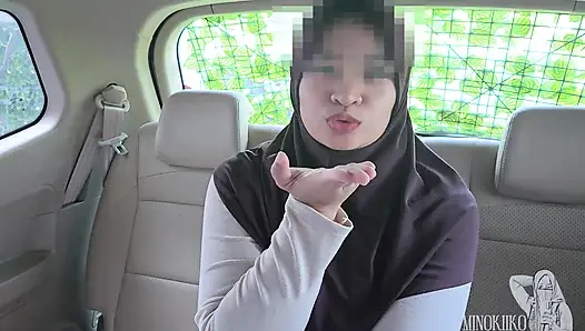 Yeni evli tesettürlü evli kadın arabamda aldatıyor - minokiiko