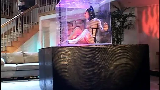 Три телочки получают хороший трах от двух ебарей в комнате