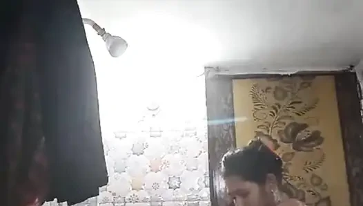 Evde çıplak banyo
