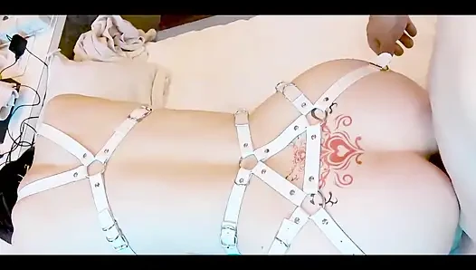 Mayu no.86 pr kejang-kejang, mata menggulung, jilat pantat, tindik puting, menjerit, vibrator anal, muncrat, creampie