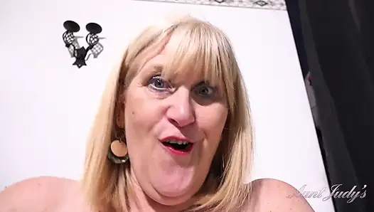 Tantejudys - Vollbusige Reife BBW Catherine Kann Einen Gärtner Für Ihren Haarigen Busch Brauchen
