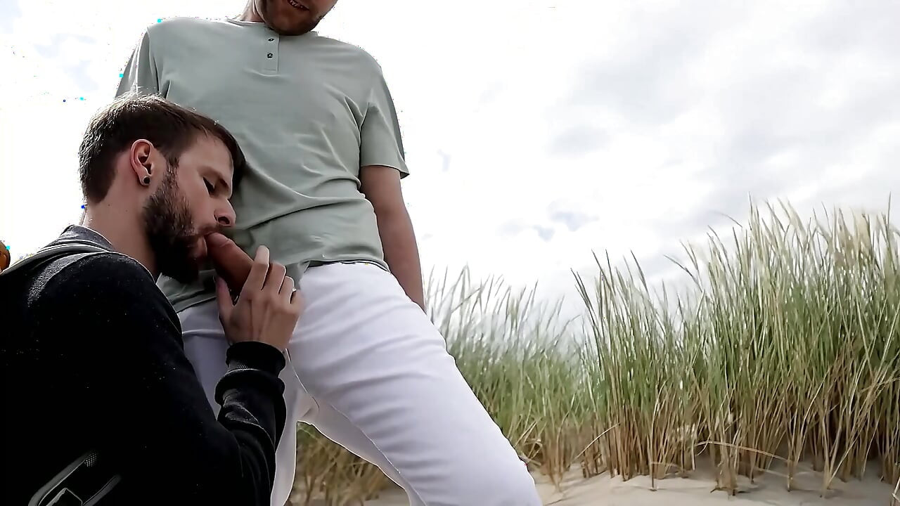 Coquette 和 Brad：真正的法国情侣秀出风头, 配合得很合!