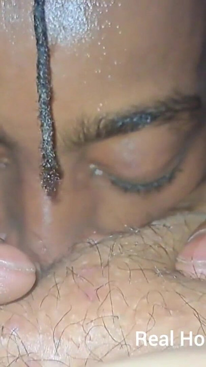 Zgodni crnac liže i puši moj klitoris i jezik jebe moju mokru pičku – Pov | Klip 3