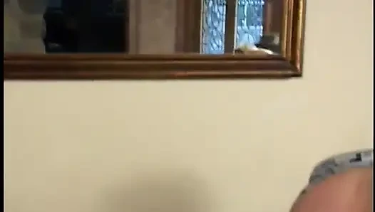 Harika vücutlu şehvetli sarışın sıkı pembe amcığını siktiriyor