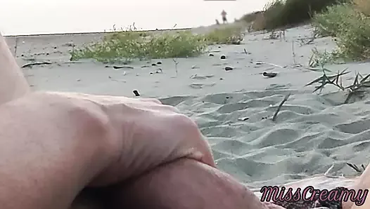 Dick Flash - A Girl Caught Me Jerking Off On A Public Beach And Helped Me Cum 4 Misscreamy