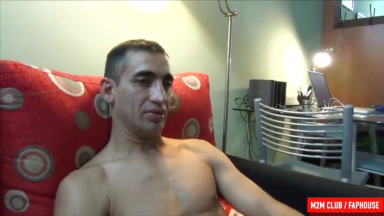 Abdul se fute cu Steve Bear