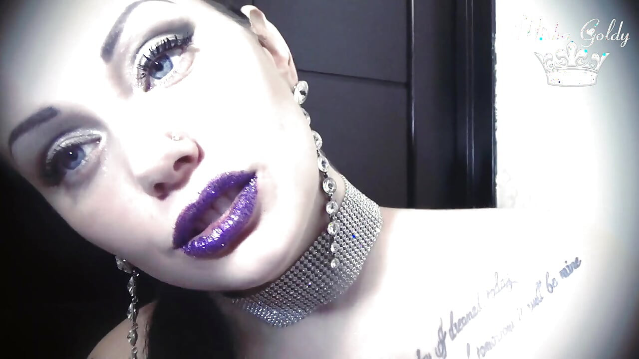 Purple glittery kissing & lip smelling