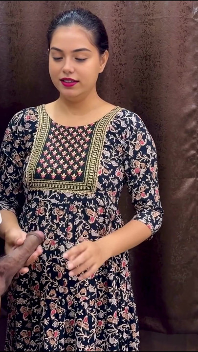 Stepmother Rates My Dick - Saara in Hindi