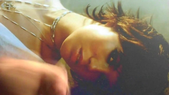 Mandy Moore (Video 13)