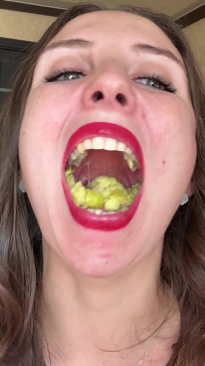 Swallow Bite Seduction POV