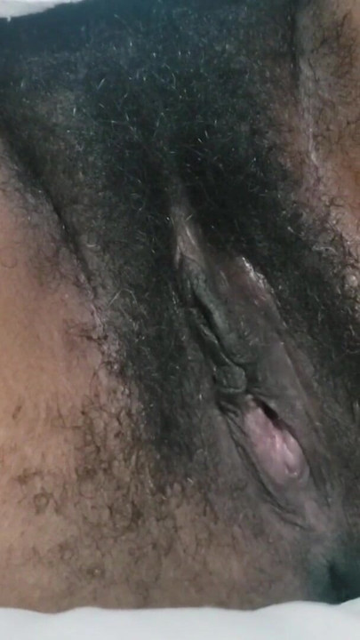 Super sexy milf in stomende HD-scène - rijpe schoonheid, echte chemie, rauwe amateurvibes, weelderig vertrouwen en ongefilterde sensuele E | Clip 1