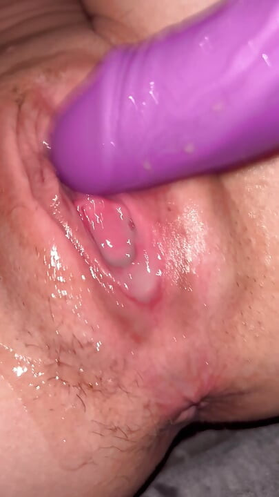 Rampant rabbit Creamie & squirting 23 yo skinny girlfriend