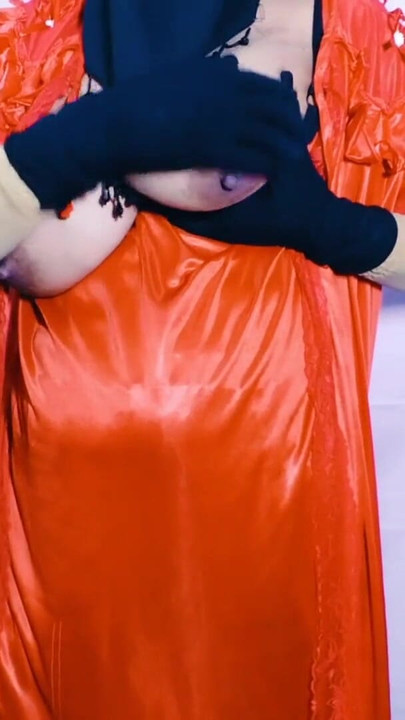 妻の快楽の瞬間、ダーティートーク | クリップ 1