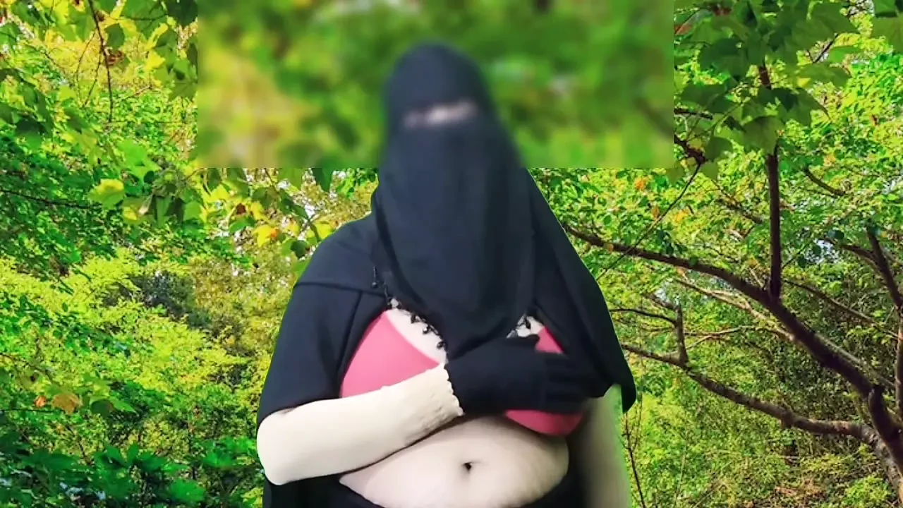 Ibu rumah tangga teman tetanggaku