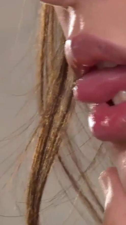 A Woman Who was Favored by an Oil Tycoon of a Certain Country... Mysterious Sexy Beauty | Clip 1