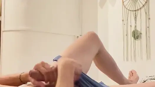 Sabah elle muamele ve pastalara boşalma bölüm 1