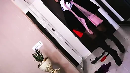 Babysitter Vacumming