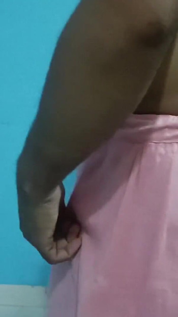 Must-see moment from "Had sex wearing wife's clothes"