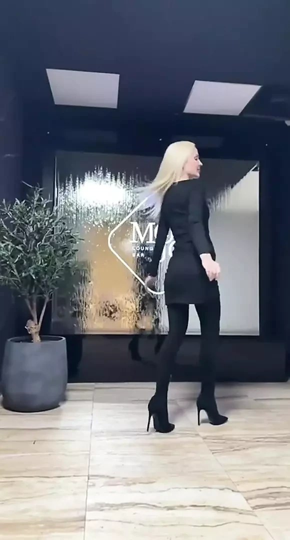 LeilaToker videó
