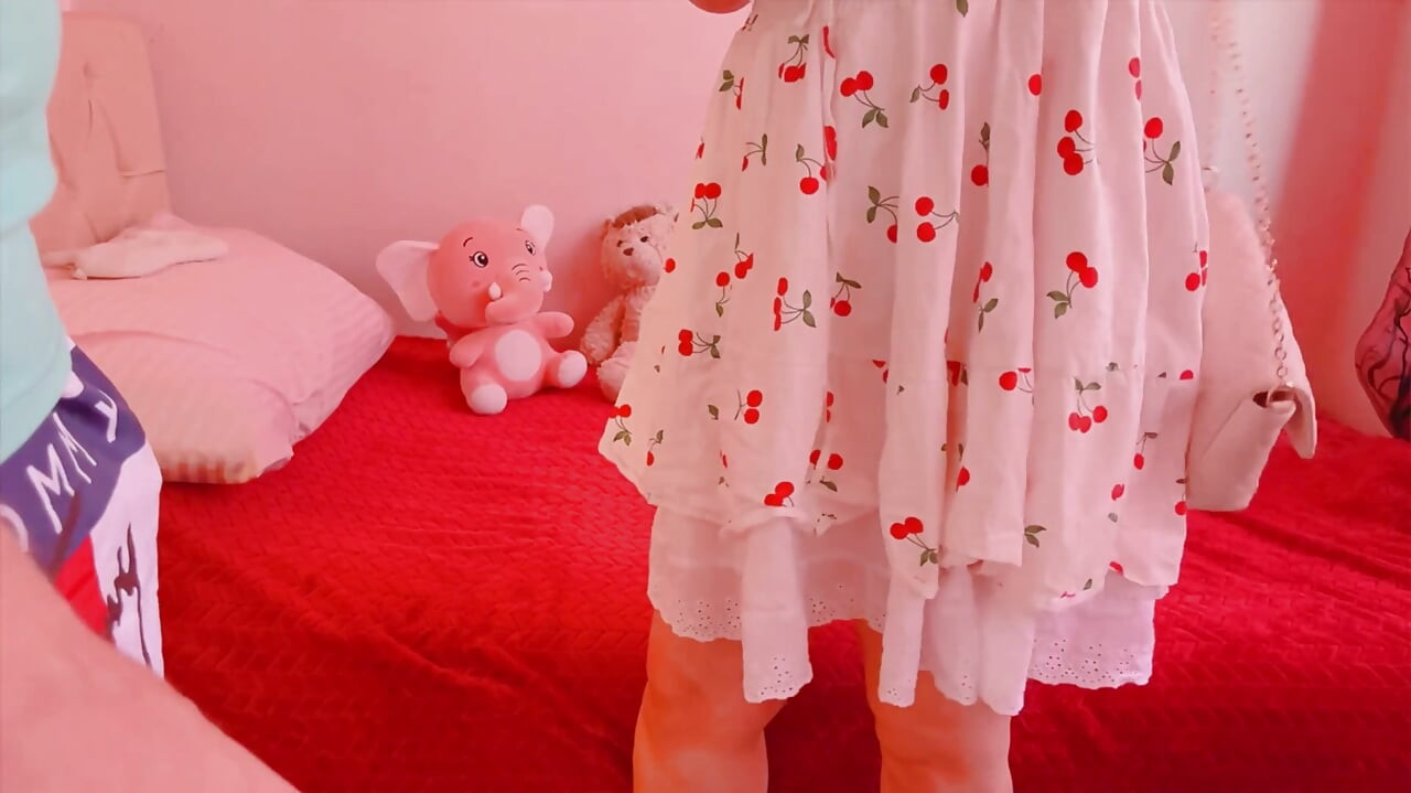 Fuck teen girl while wife was not at home creampie teen girl