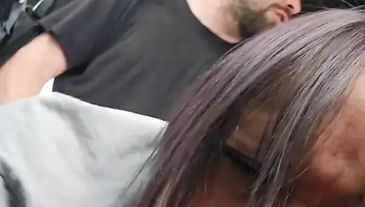 "Kamyon sikişi" evli kadının amına boşalıyor!