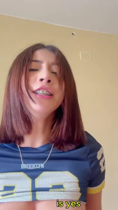 stepsister seduces me with her miniskirt without interiors | Clip 2
