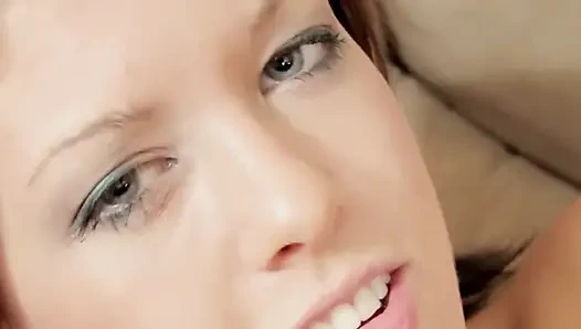 Küçük memeli seksi tanrıçalar sahne 2_brunette boşalmanın büyük yarağının tadını çıkarıyor