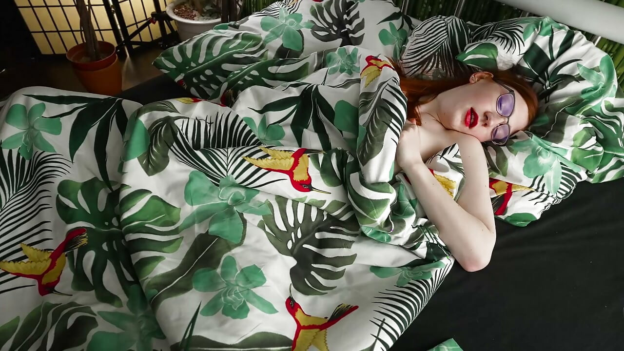 Redhead beauty has orgasm with massage wand