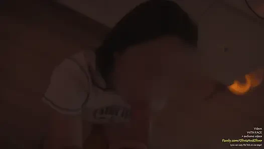 Spät in der nacht blowjob nach der party kam auf die zunge