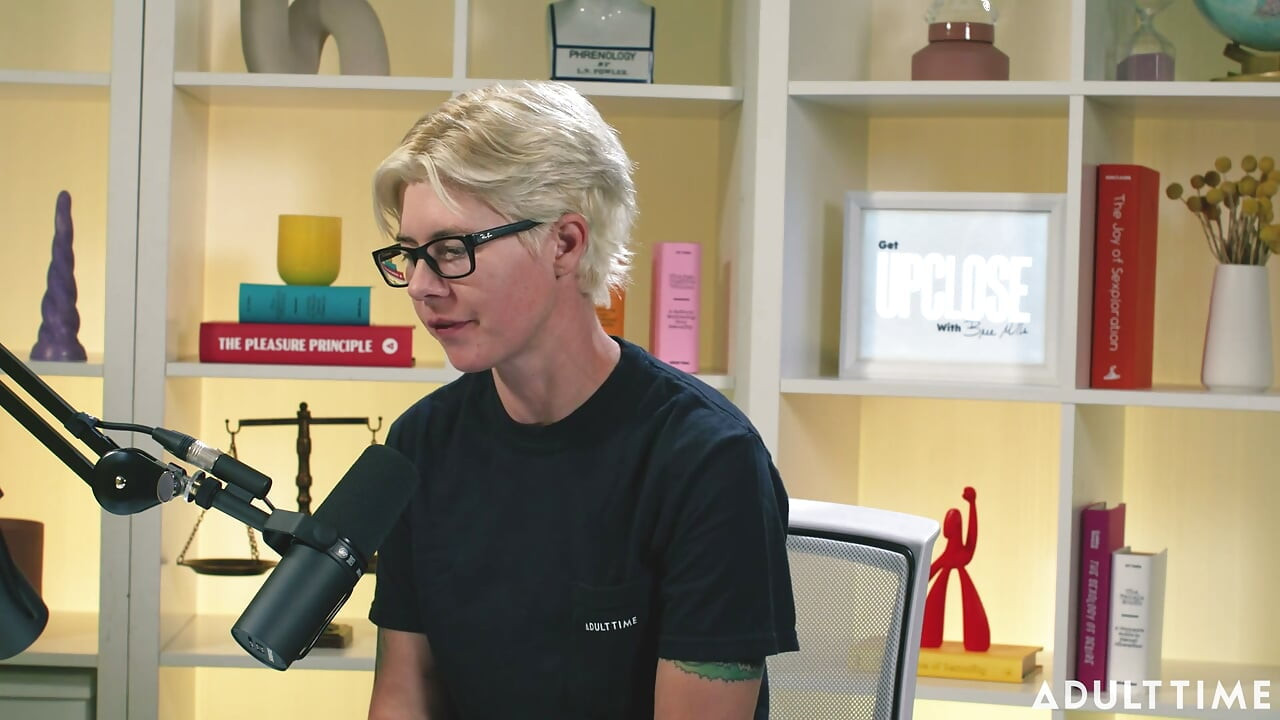 Khloe Kingsley: Squirting on Camera & Red Flags