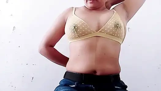 Schöne möpse in der zeit, sie ist so sexy