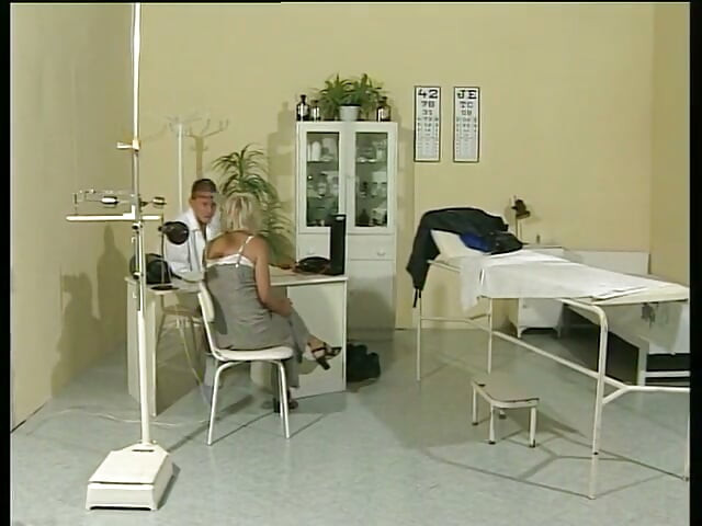 Blonde gilf comes to the doctor's office and gets fucked