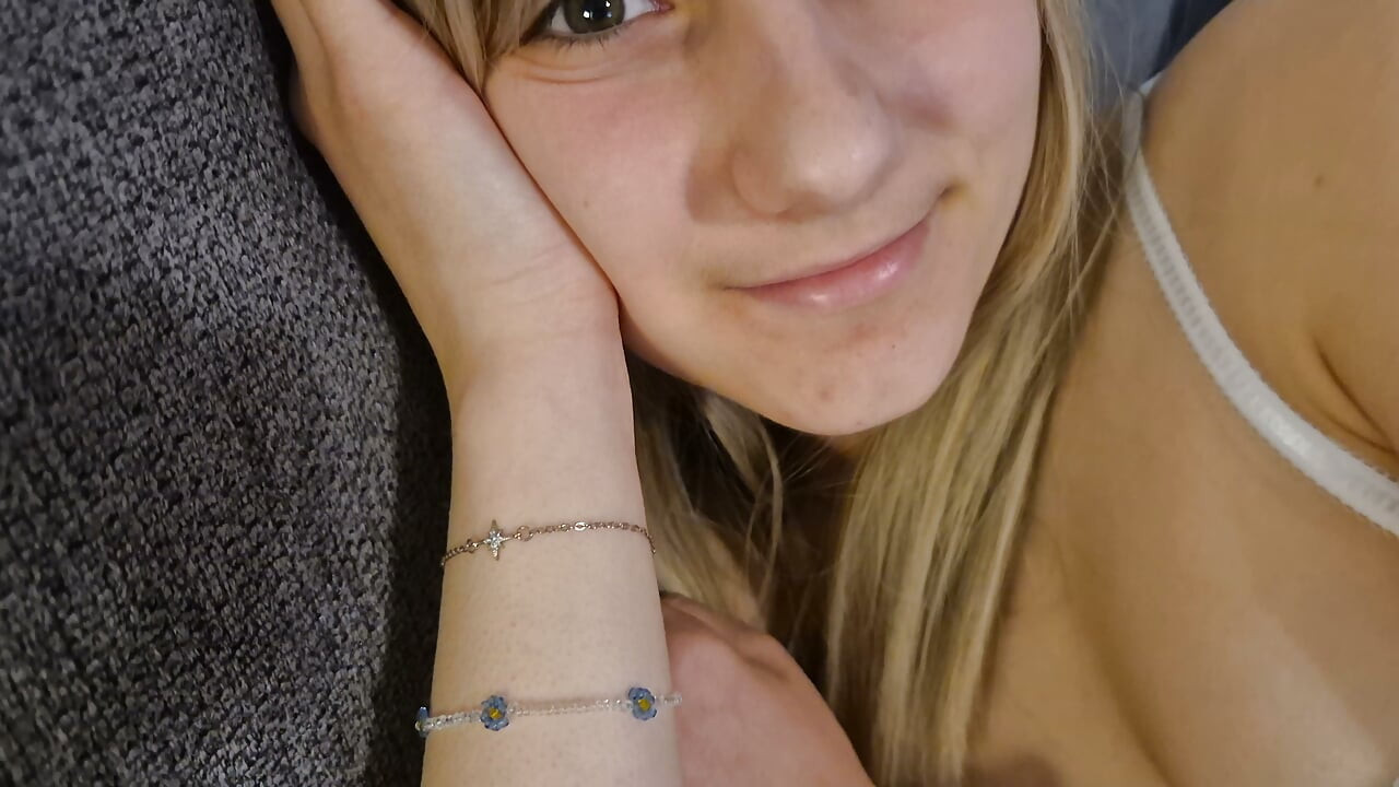Mira Sophie Teasing