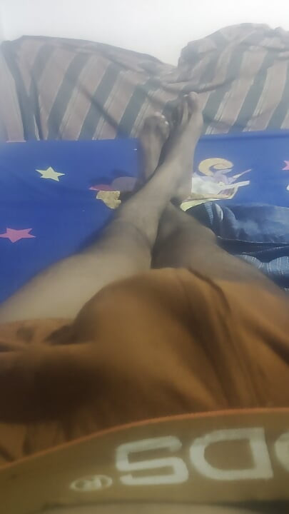Step Stepsister Is Holding My Penis in Her Hand and Shaking It