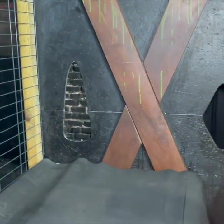 أليكس ماركو رفع دعوى قضائية خام من قبل خالد العربي