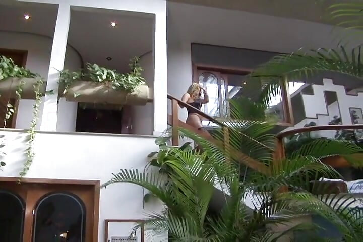 Fodendo o cu depois de sexo anal enorme