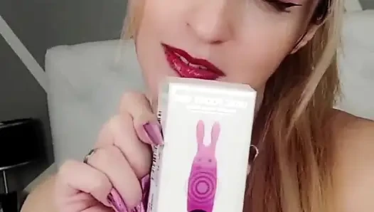 Merhaba bebekler! Bir sonraki videolarım için sana yeni oyuncaklarımı gösteriyorum!