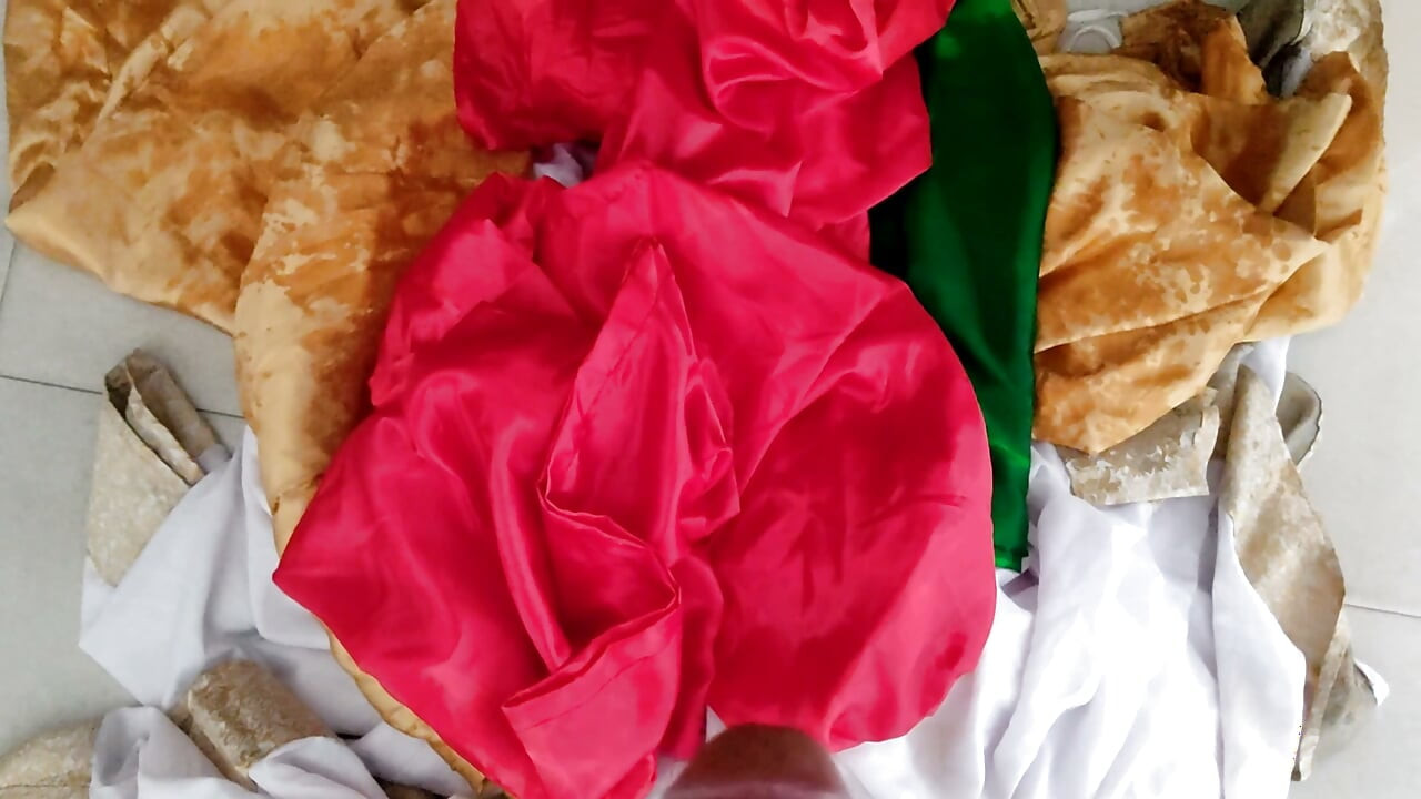 Satin Silk Handjob Porn - Urine on neighbor cloth and Handjob (159)