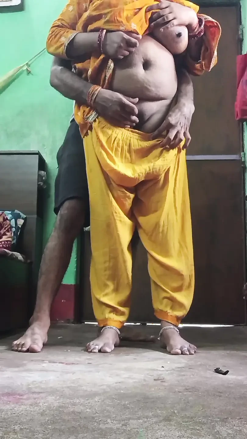Bhabhi ne pure Kapde khol kar boor dikhaya