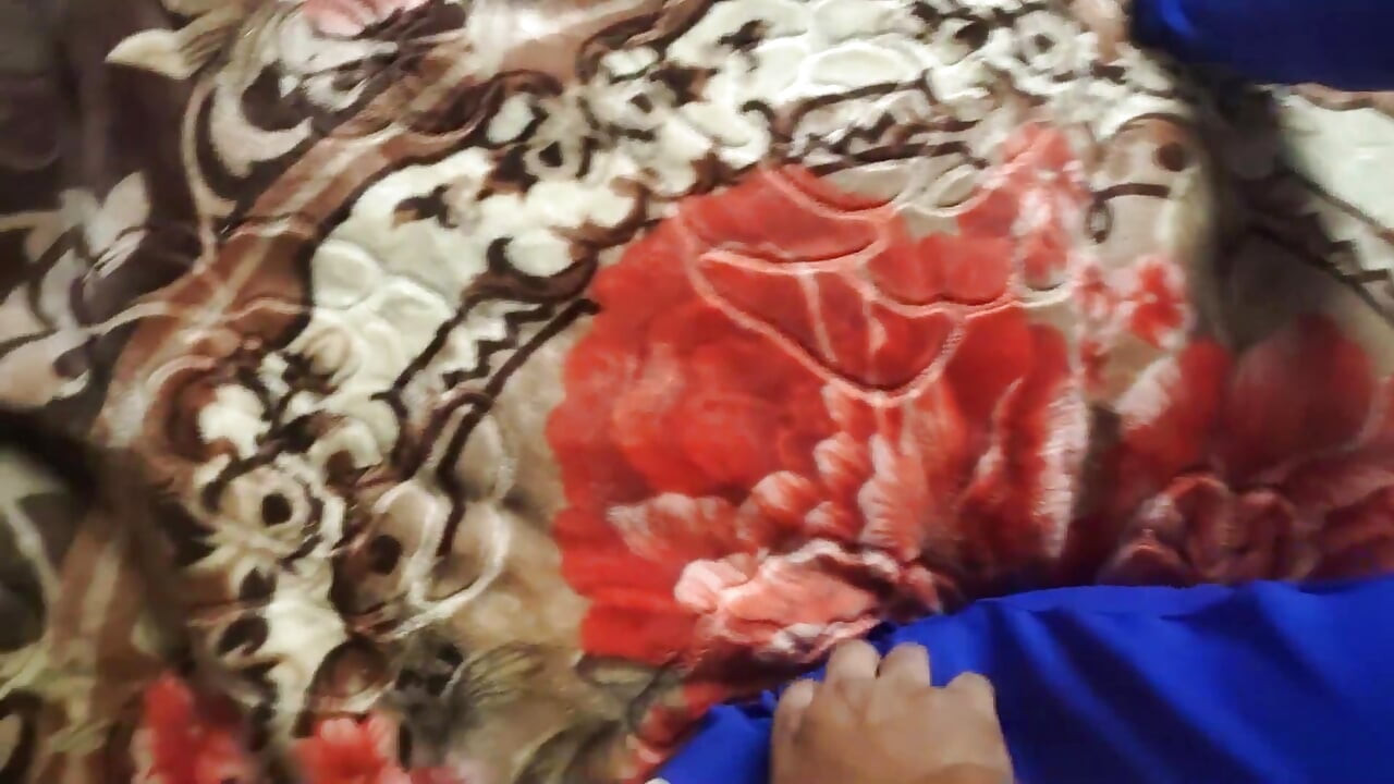 Eine marokkanische frau wird vom manager ihres ehemanns gefickt und sagt ihm, er soll nicht reinkommen