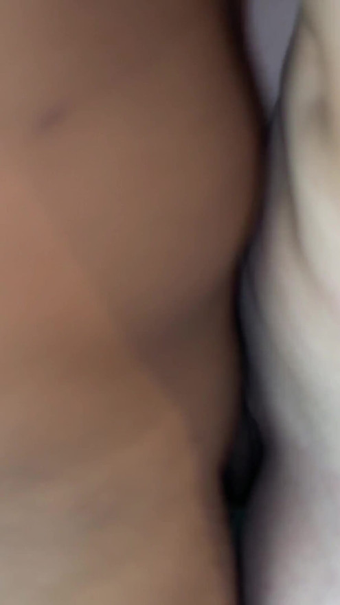 Amateur Latina gets a huge cock for her tight and rich ass from her perverted best friend while studying at home. | Clip 2