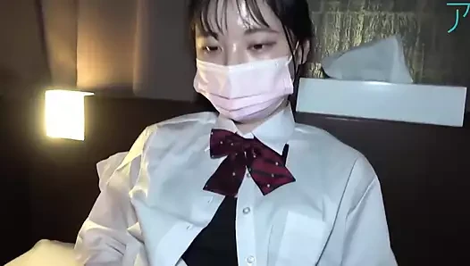 Üniversite üniforması lori dölleme